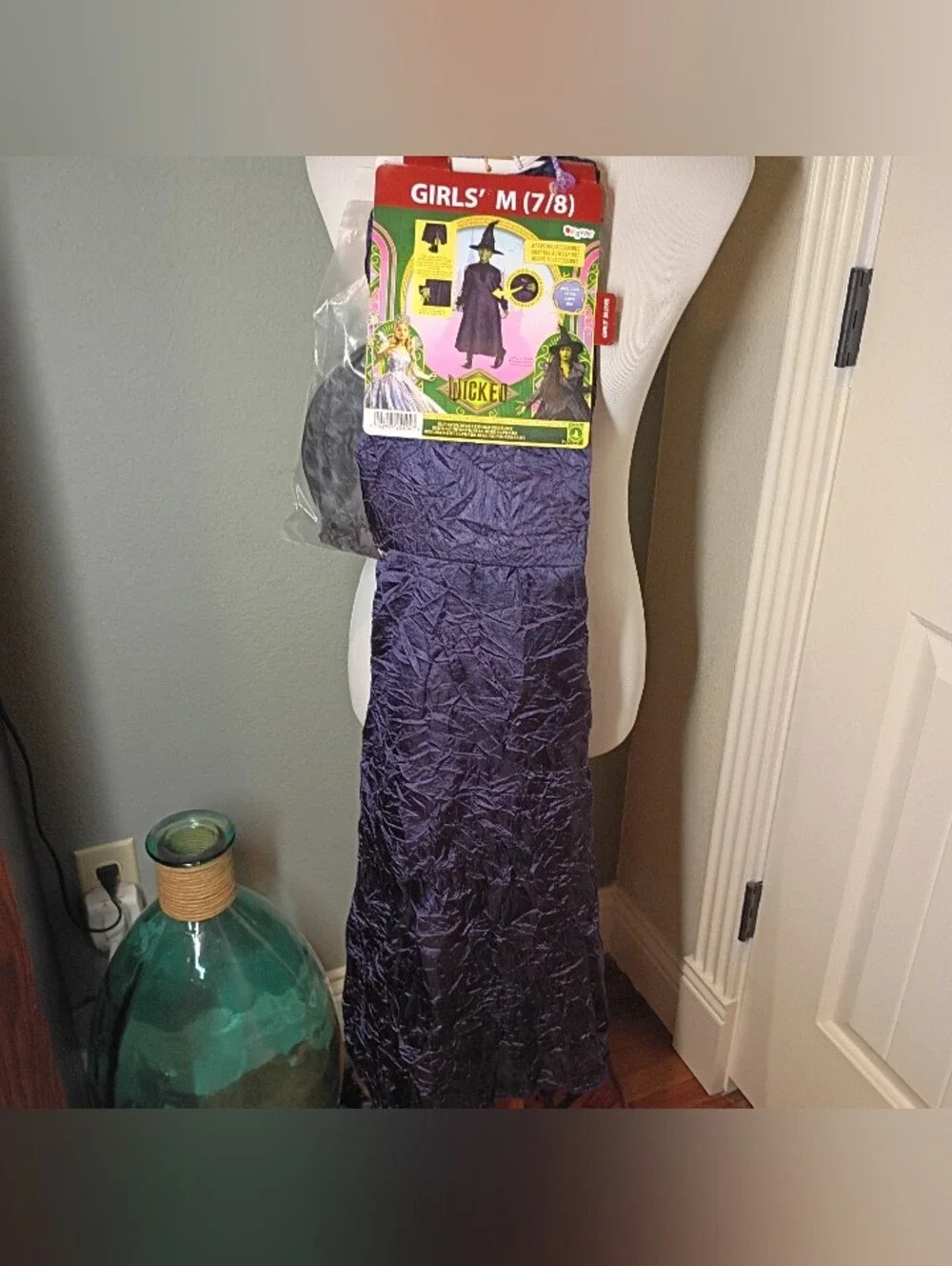 Disguise Wicked Witch Costume with Hat+ NEW Med (7/8) Halloween - Picture 2 of 5